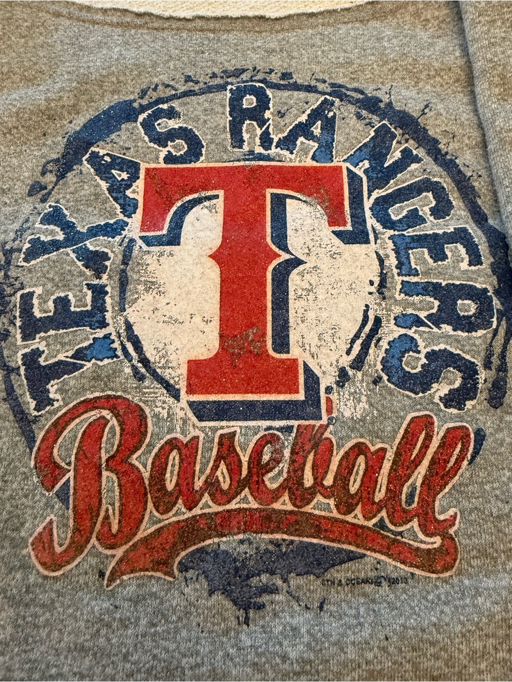 Texas Rangers Baseball Grey Crewneck Sweatshirt / Off the Shoulder SOFT (M) - Picture 2 of 3